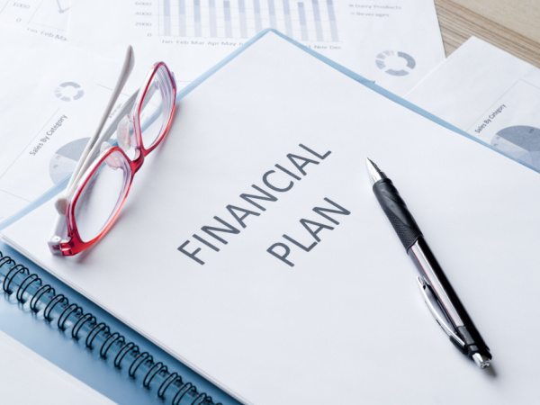 financial plan on a paper