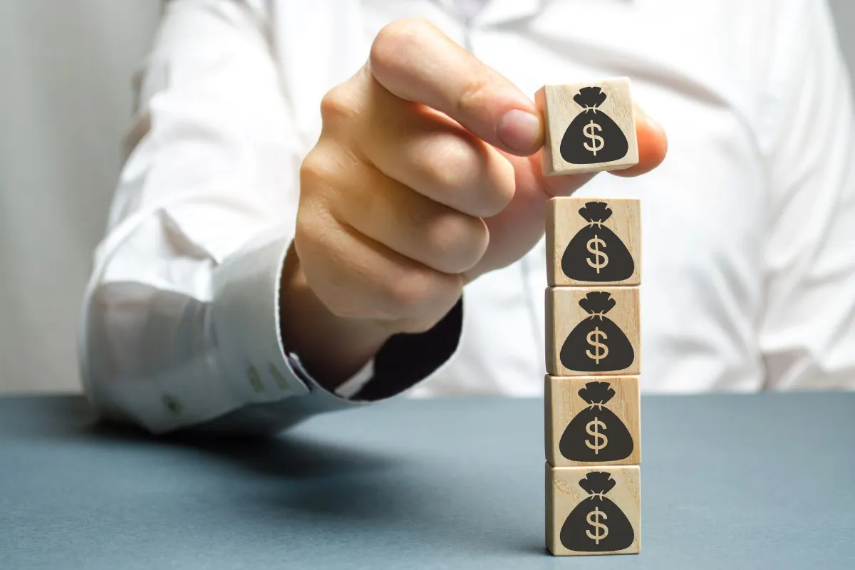 Men with money puzzle